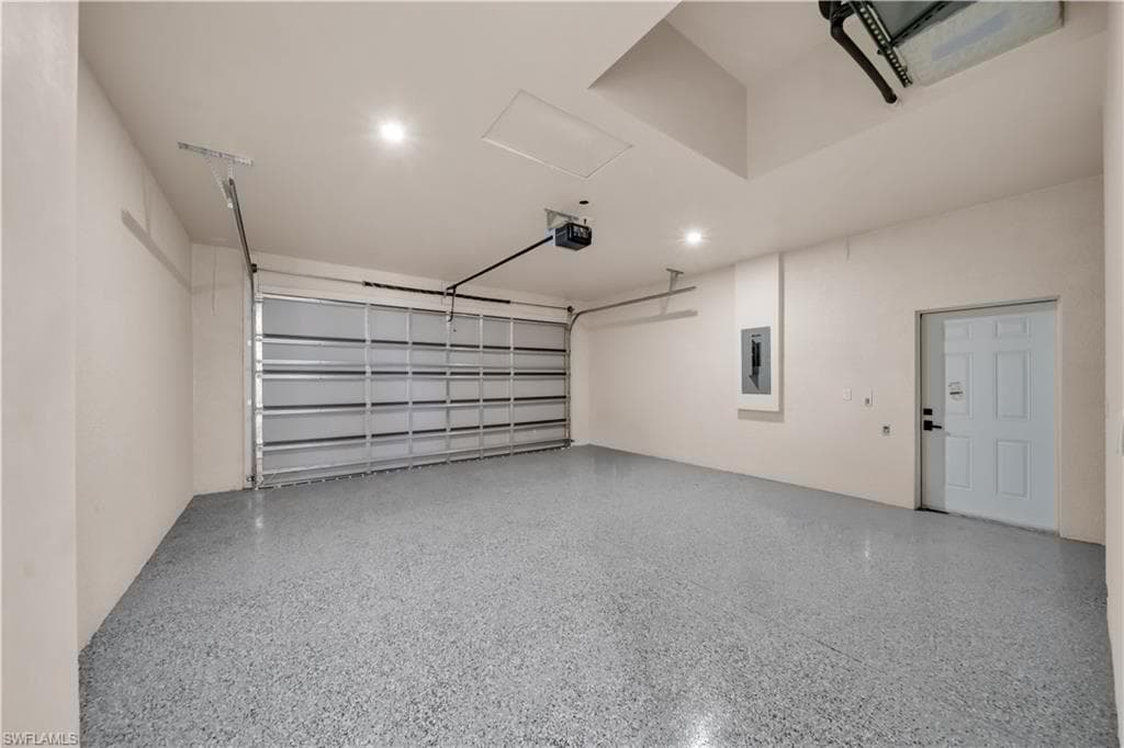 903 23rd St, Cape Coral, FL 33909-33