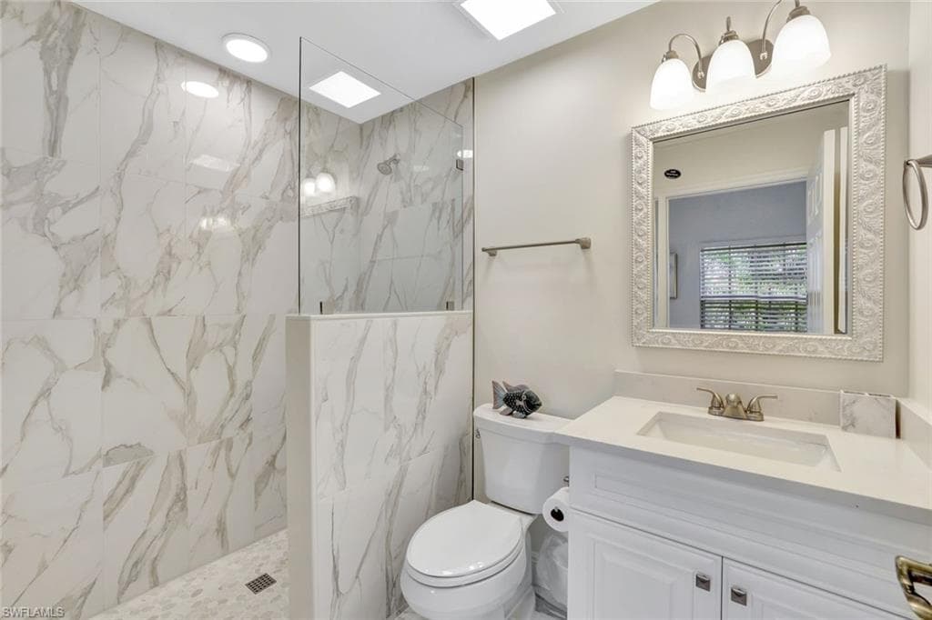 4500 Botanical Place Cir 301, Naples, FL 34112-15
