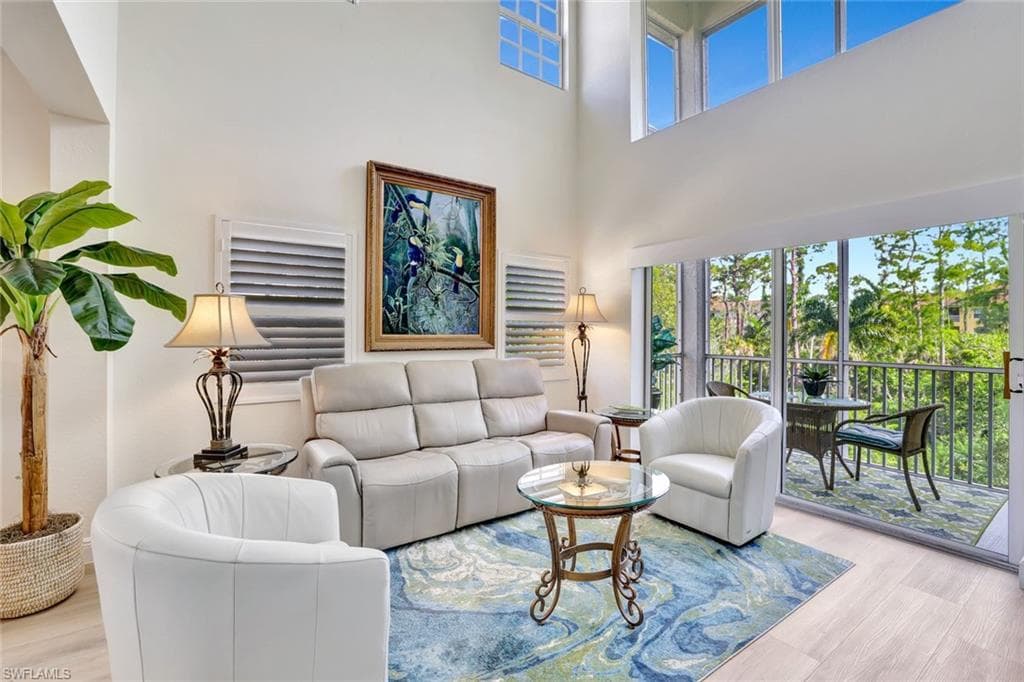 4500 Botanical Place Cir 301, Naples, FL 34112-1