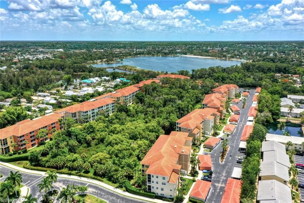4500 Botanical Place Cir 301, Naples, FL 34112-23