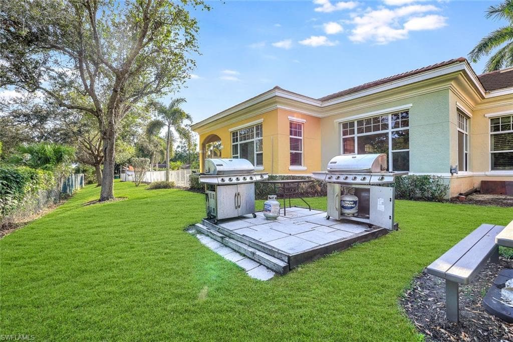 4500 Botanical Place Cir 301, Naples, FL 34112-25