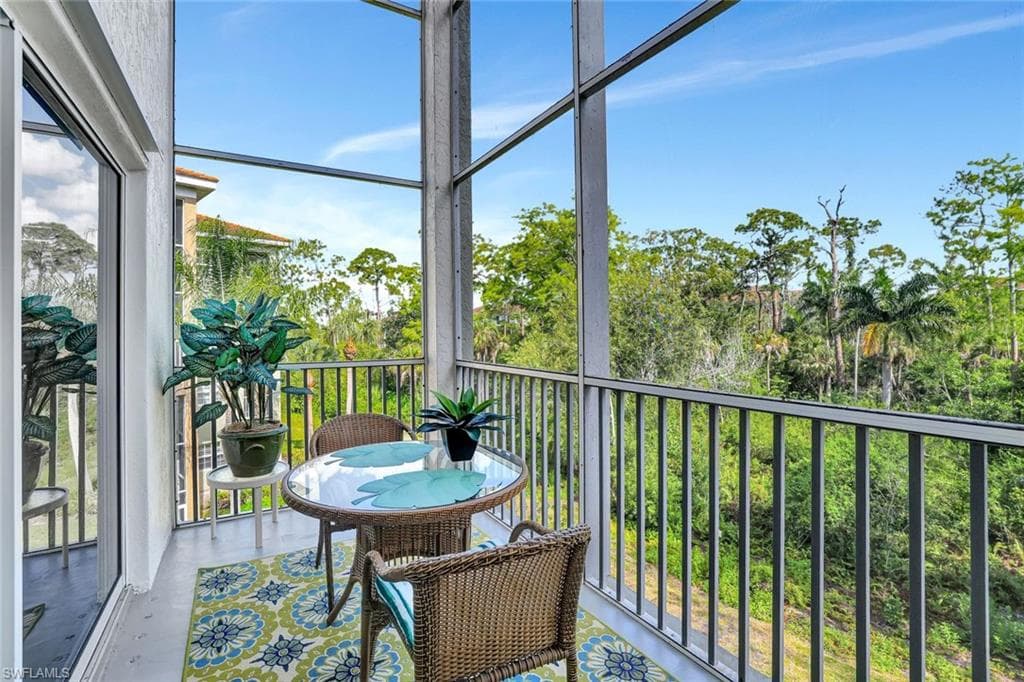 4500 Botanical Place Cir 301, Naples, FL 34112-4