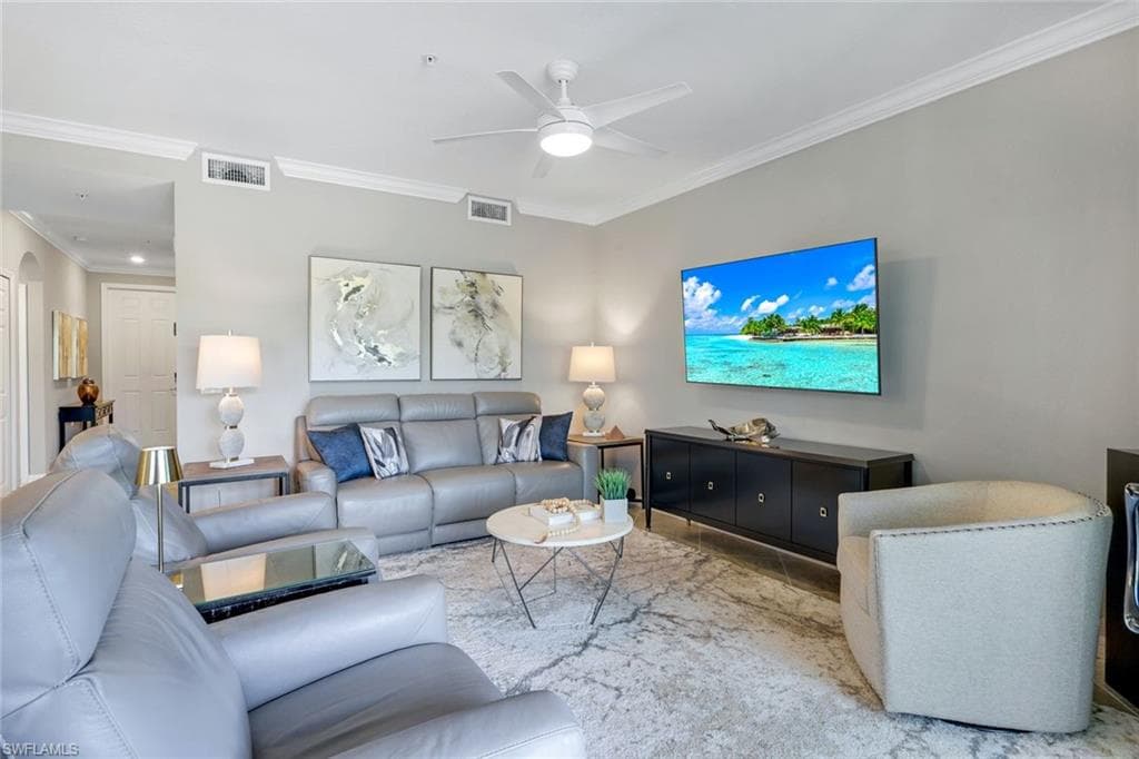 9590 Trevi Ct 5323, Naples, FL 34113-8