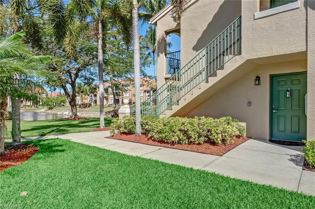1265 Wildwood Lakes Blvd 102, Naples, FL 34104-25