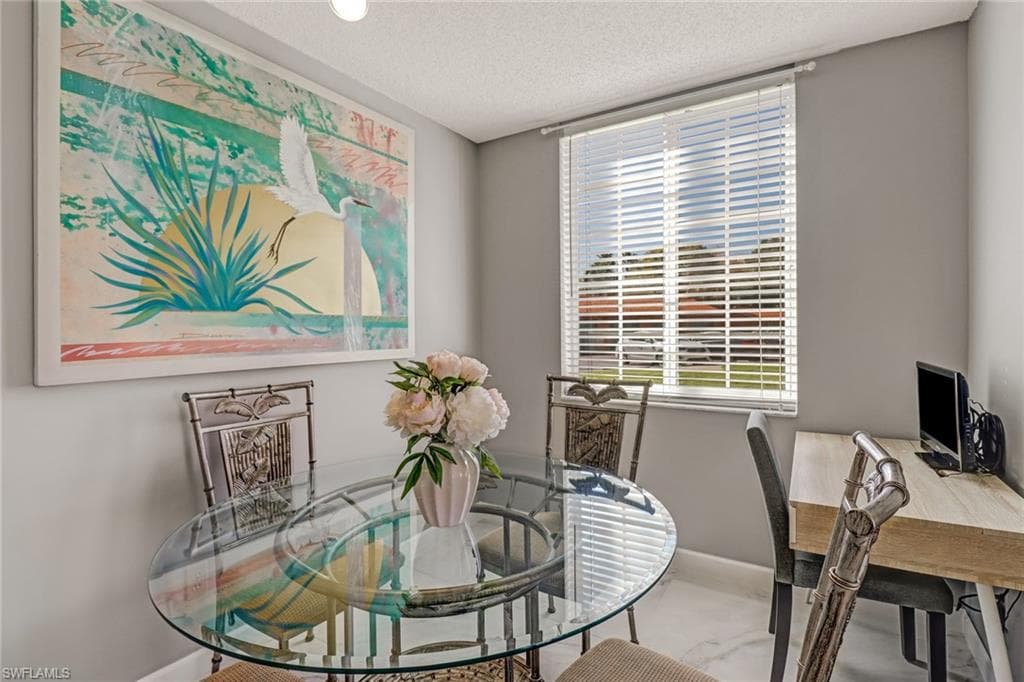 1265 Wildwood Lakes Blvd 102, Naples, FL 34104-8