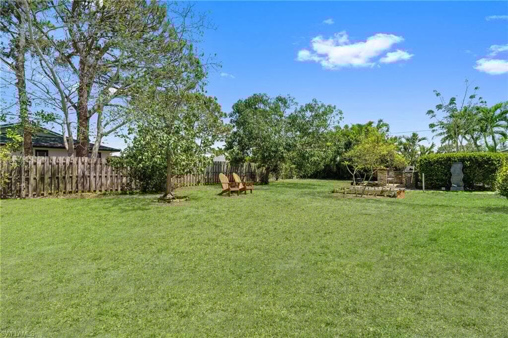 102nd Ave N, Naples, FL 34108-3