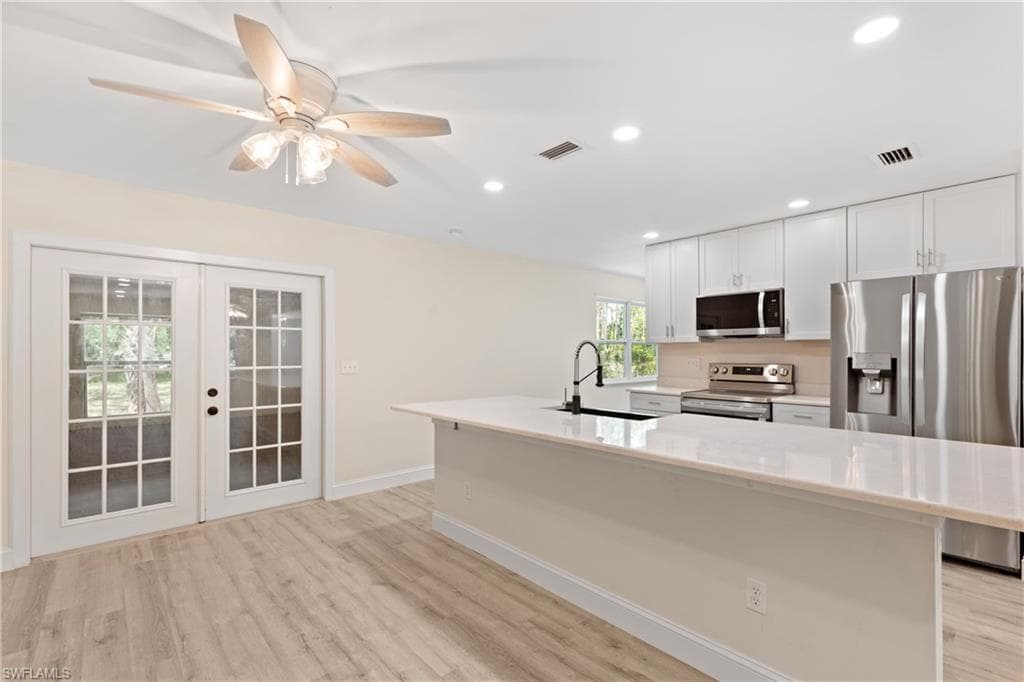 221 18th Ave NW, Naples, FL 34120-10