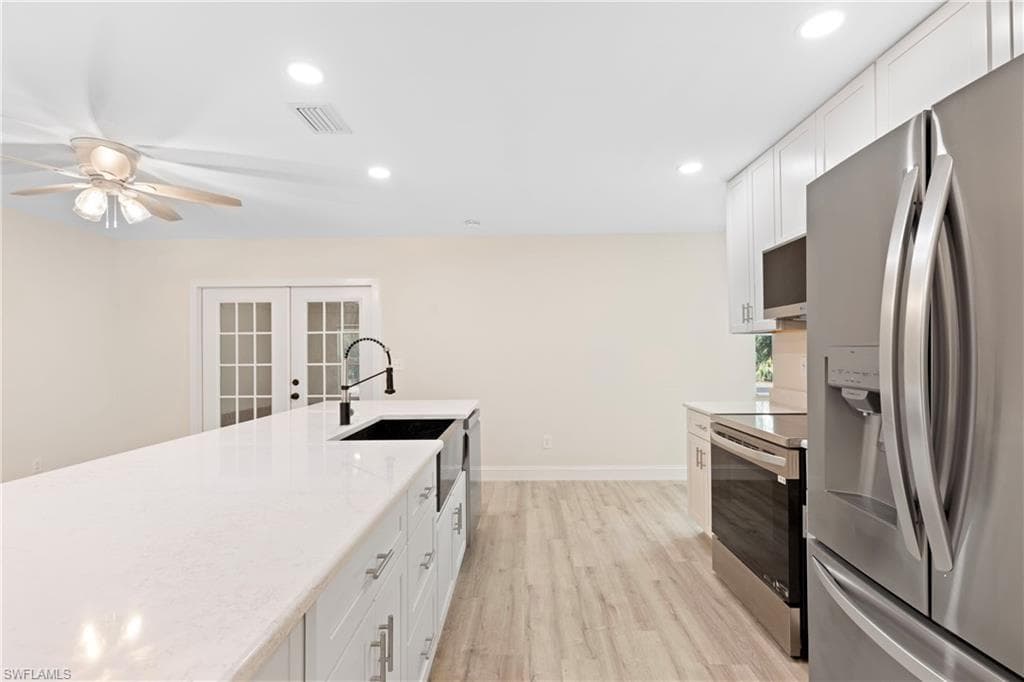221 18th Ave NW, Naples, FL 34120-11