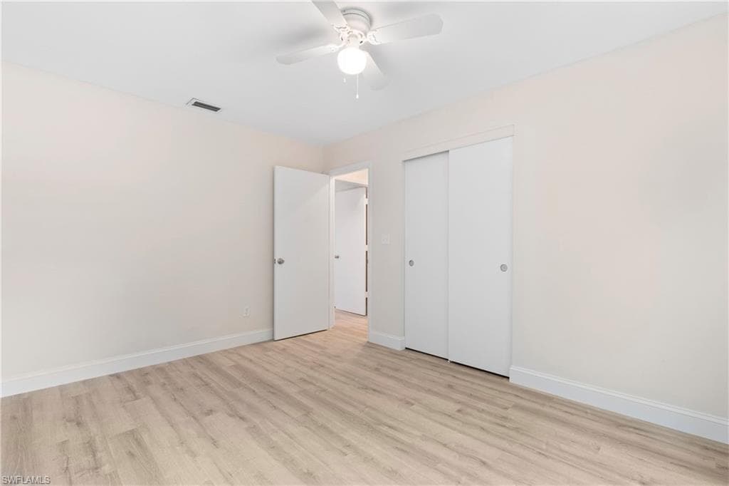 221 18th Ave NW, Naples, FL 34120-28