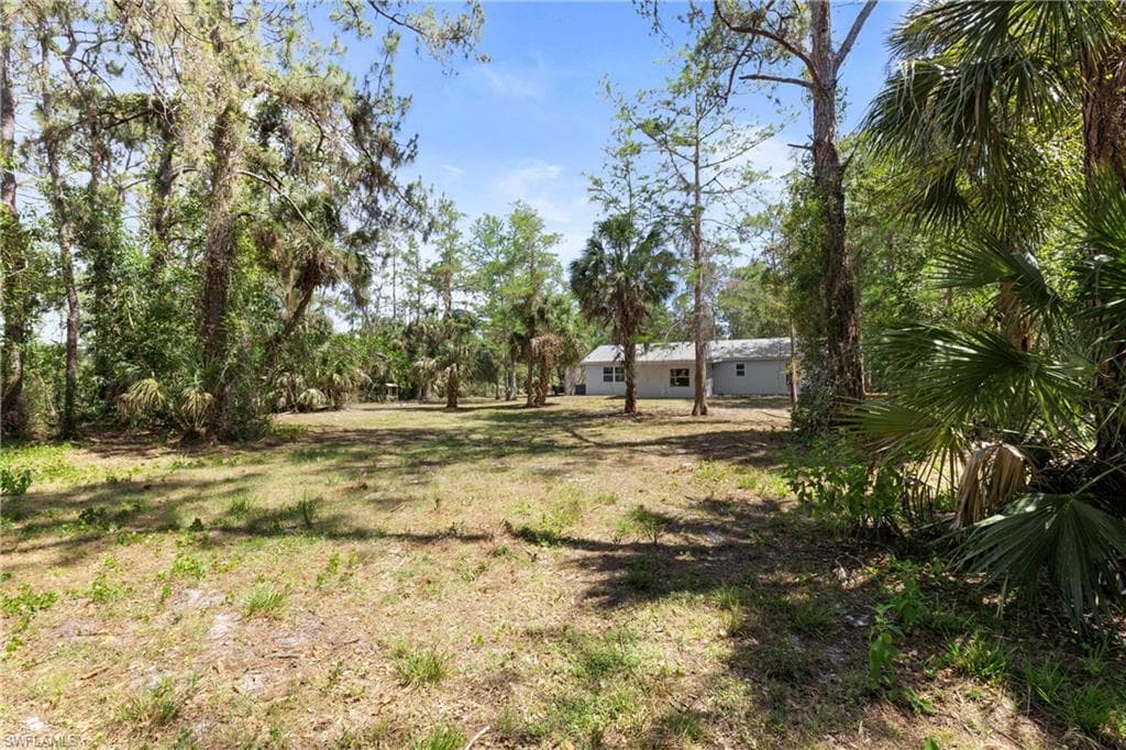 221 18th Ave NW, Naples, FL 34120-31