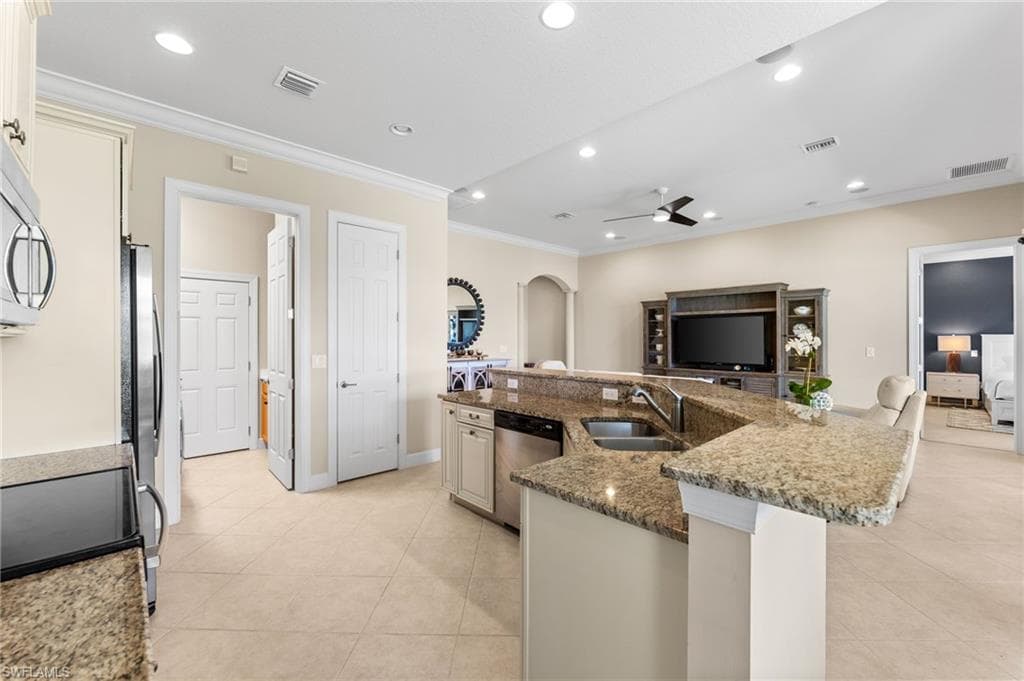 17600 Old Harmony Dr, Fort Myers, FL 33908-11