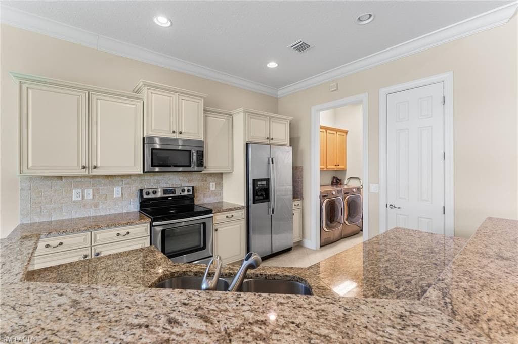 17600 Old Harmony Dr, Fort Myers, FL 33908-12