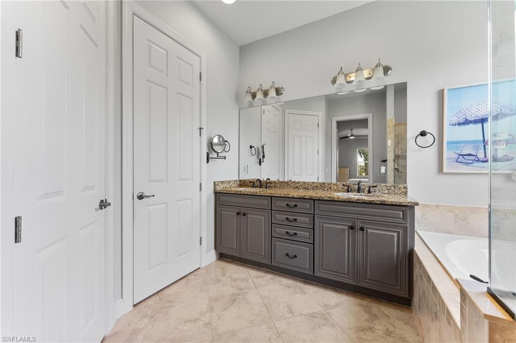 17600 Old Harmony Dr, Fort Myers, FL 33908-20