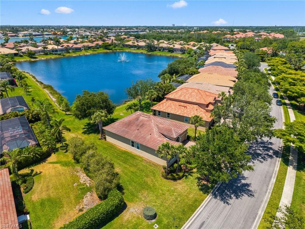 17600 Old Harmony Dr, Fort Myers, FL 33908-31