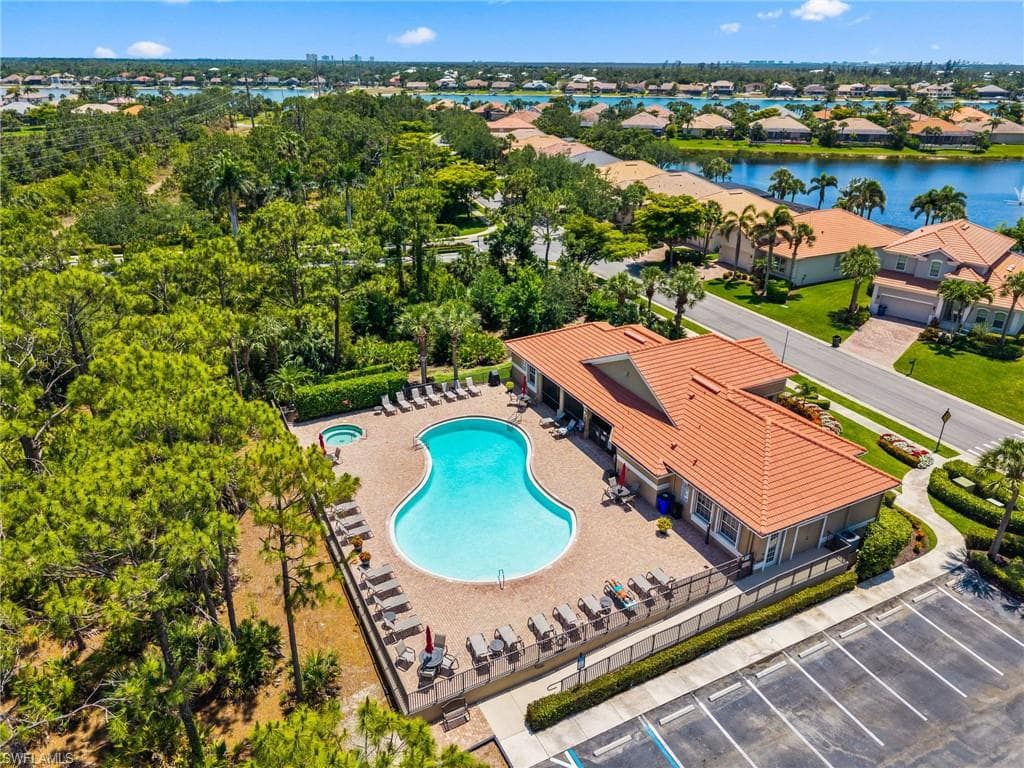 17600 Old Harmony Dr, Fort Myers, FL 33908-32
