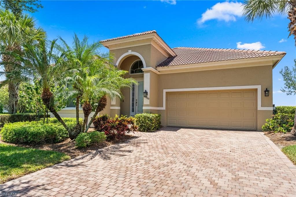 17600 Old Harmony Dr, Fort Myers, FL 33908-3