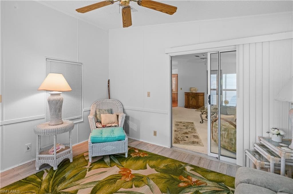 49 Turquoise Ave, Naples, FL 34114-2