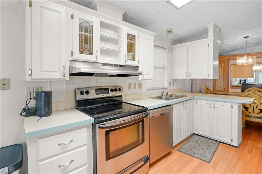 49 Turquoise Ave, Naples, FL 34114-6