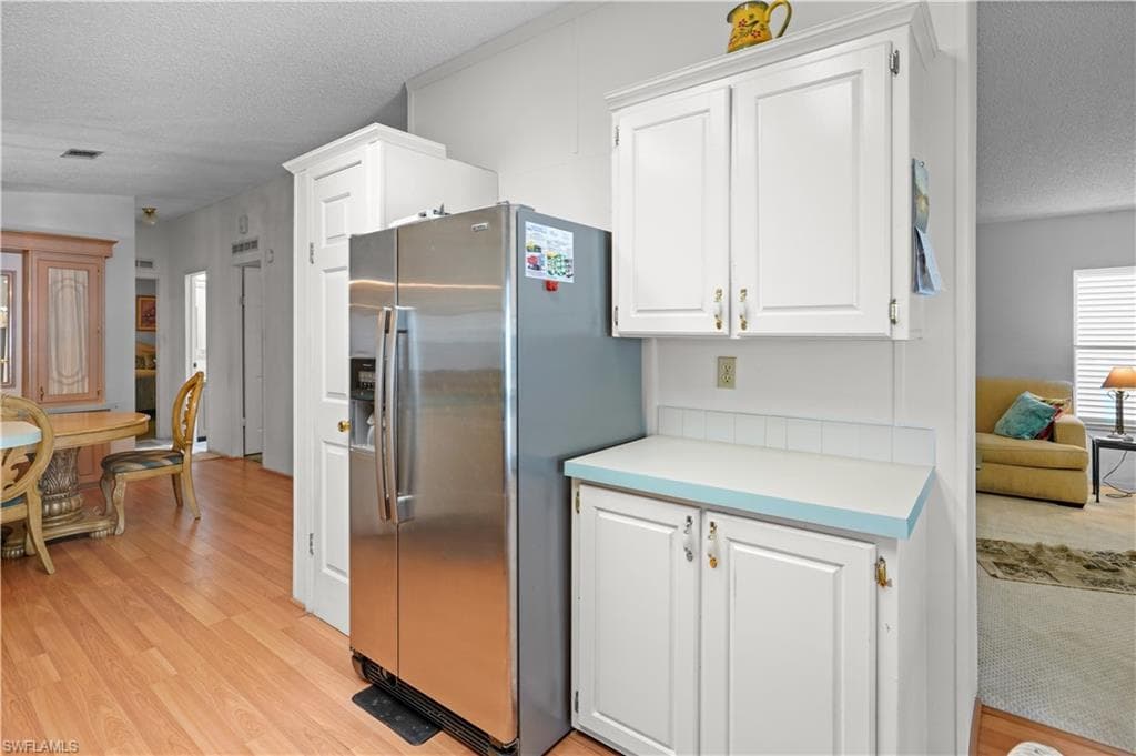 49 Turquoise Ave, Naples, FL 34114-7