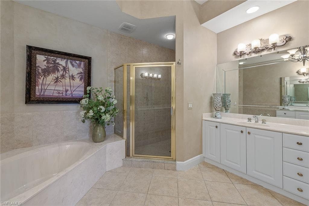 9030 Cascada Way 102, Naples, FL 34114-15