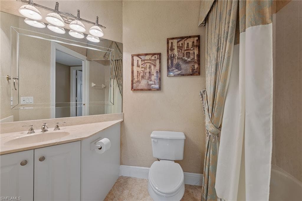 9030 Cascada Way 102, Naples, FL 34114-17
