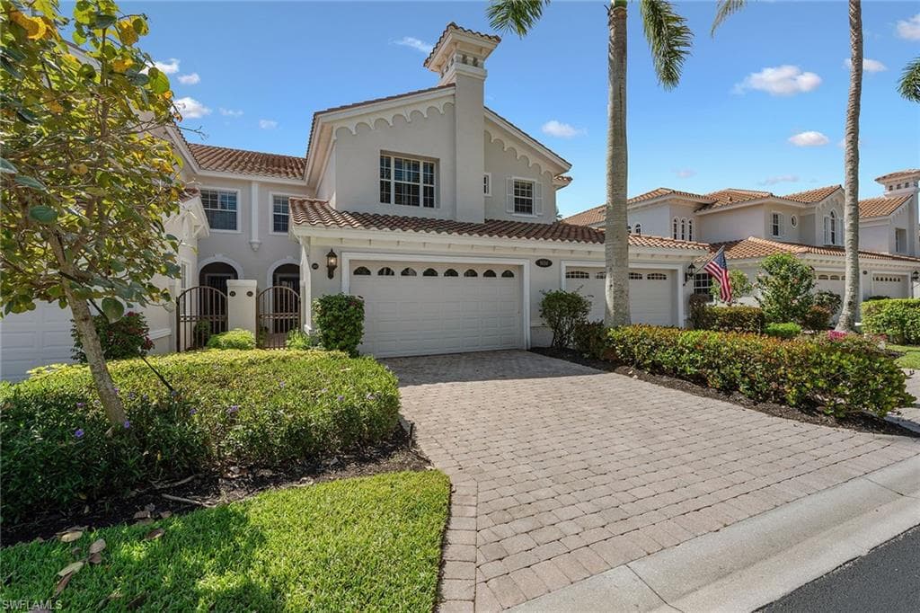 9030 Cascada Way 102, Naples, FL 34114-1