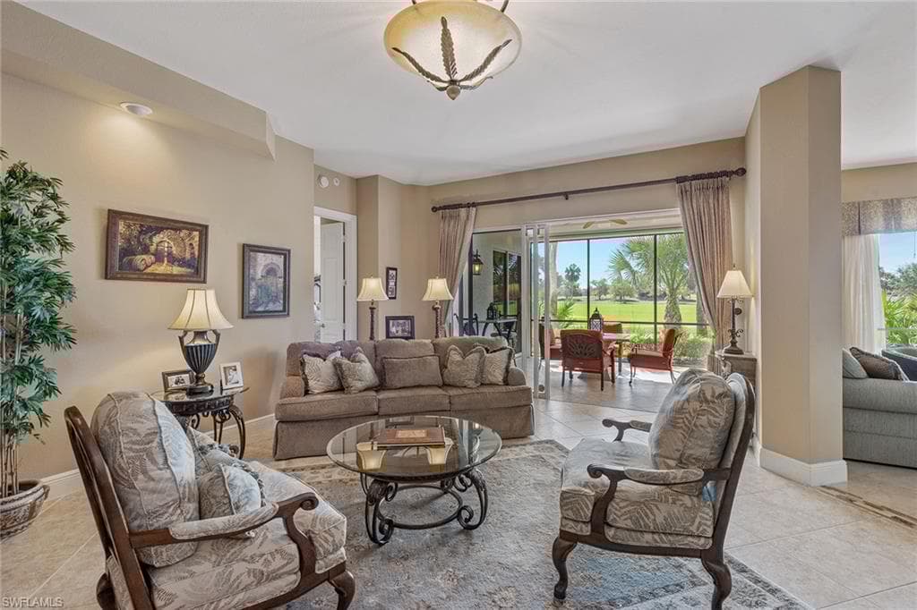 9030 Cascada Way 102, Naples, FL 34114-5