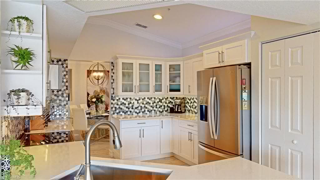 6834 Lantana Bridge Rd 201, Naples, FL 34109-17
