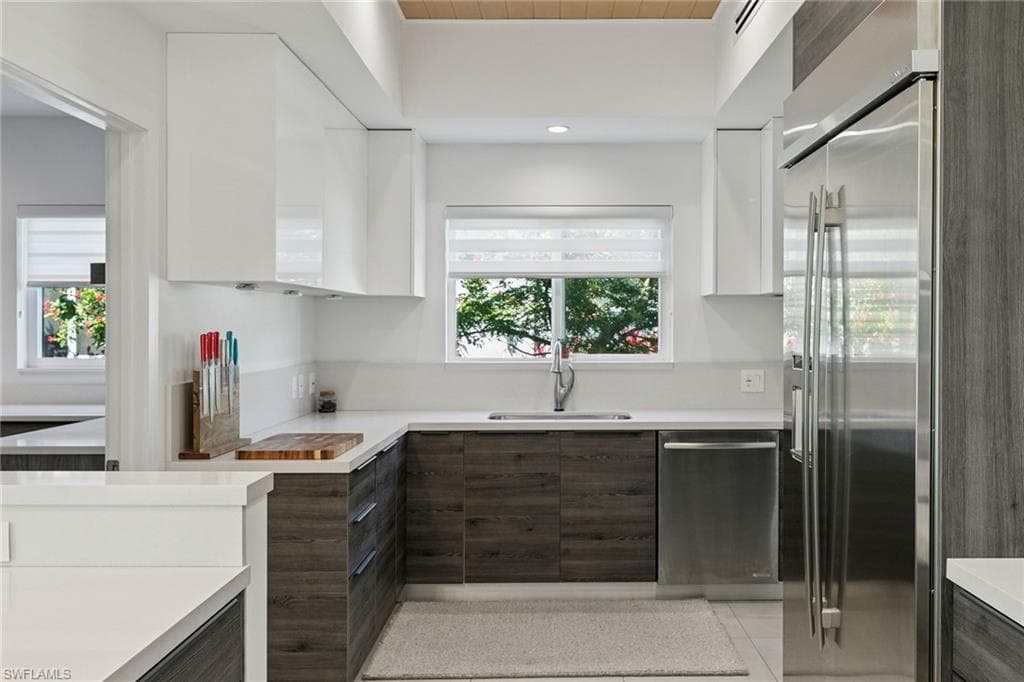 724 Plantation Ct, Marco Island, FL 34145-13