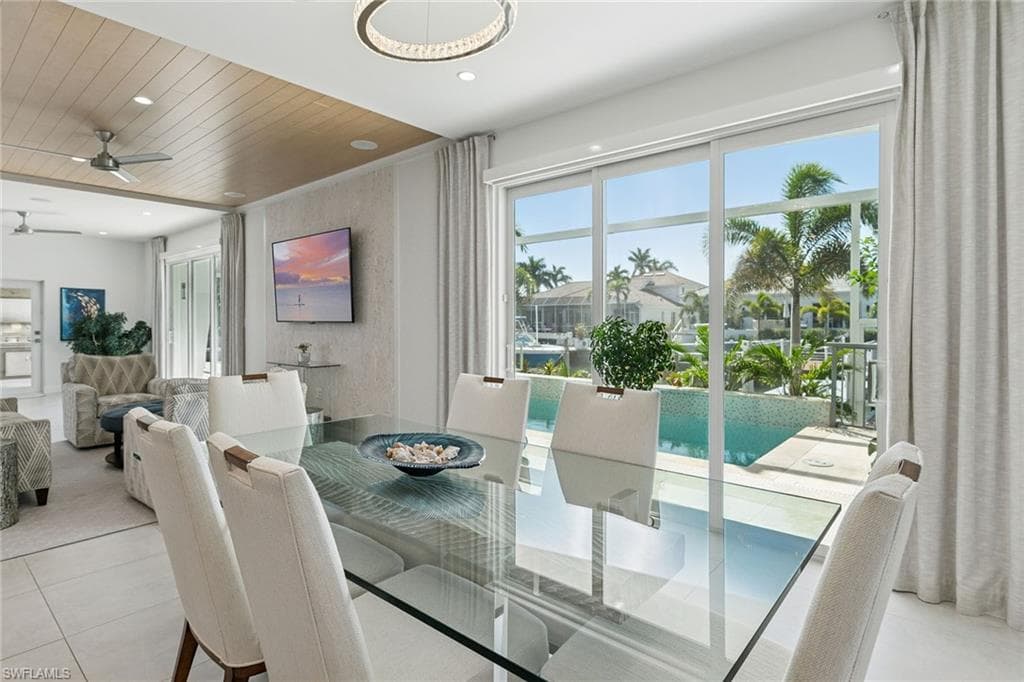 724 Plantation Ct, Marco Island, FL 34145-15