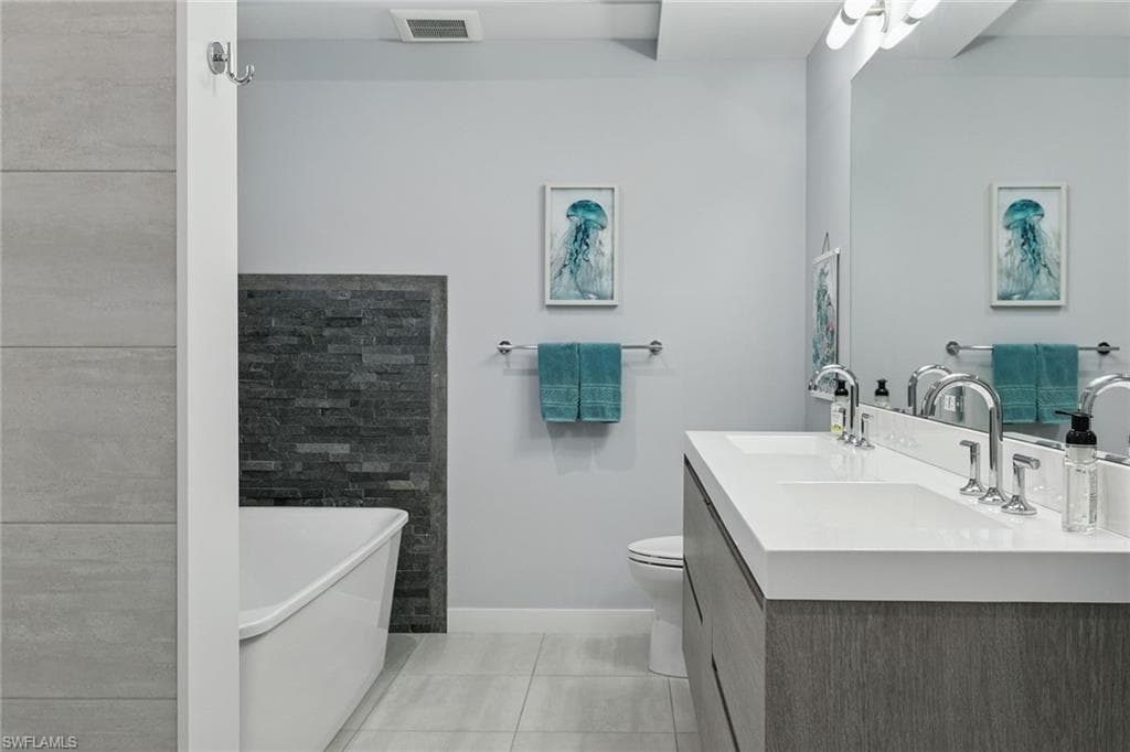 724 Plantation Ct, Marco Island, FL 34145-21