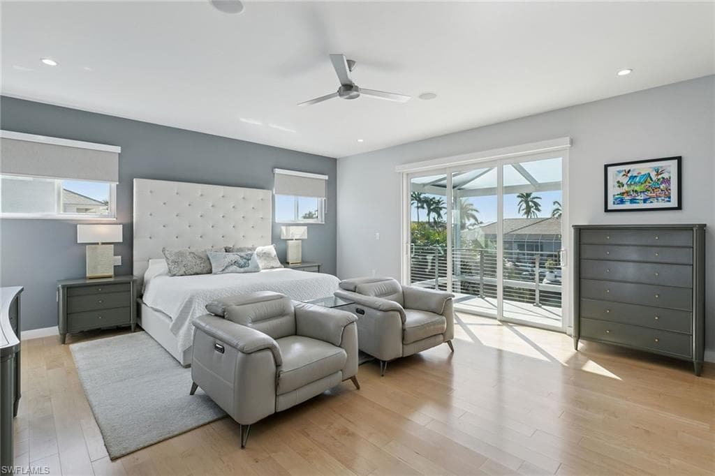 724 Plantation Ct, Marco Island, FL 34145-25