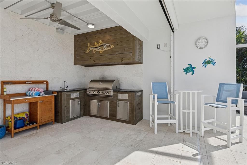 724 Plantation Ct, Marco Island, FL 34145-47