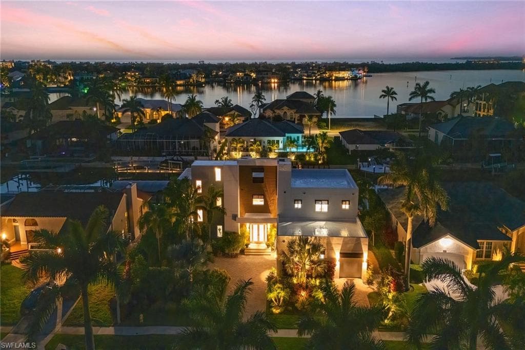 724 Plantation Ct, Marco Island, FL 34145-6
