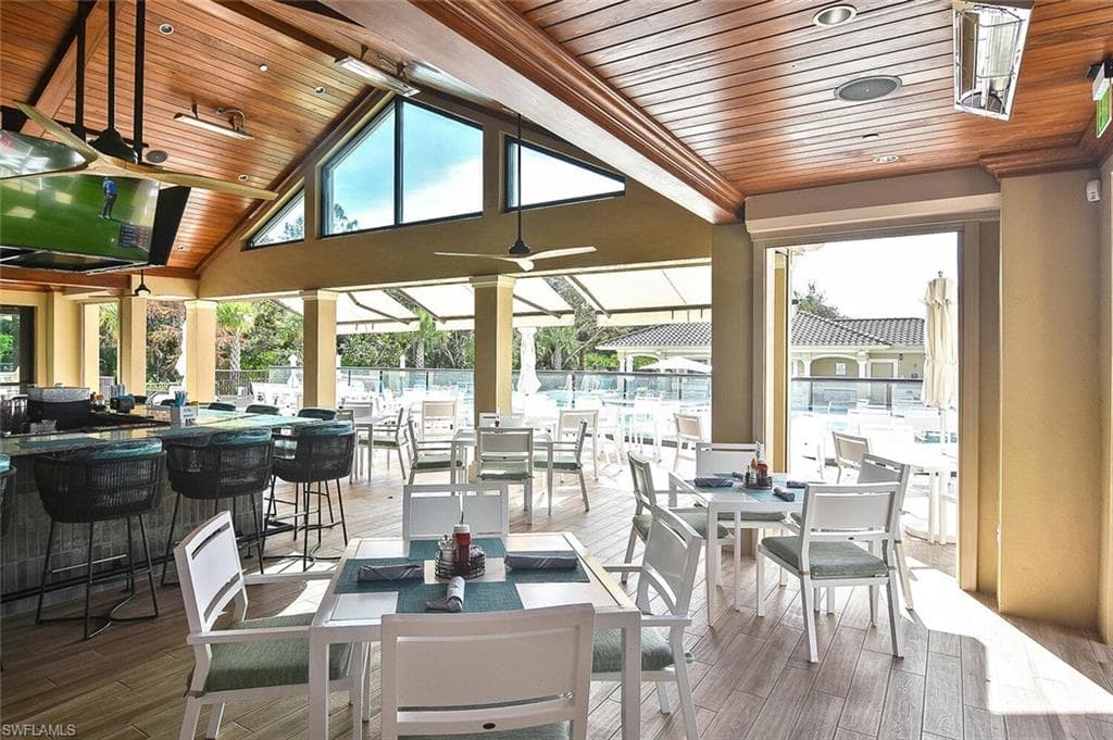 3665 Buttonwood Way 1422, Naples, FL 34112-34