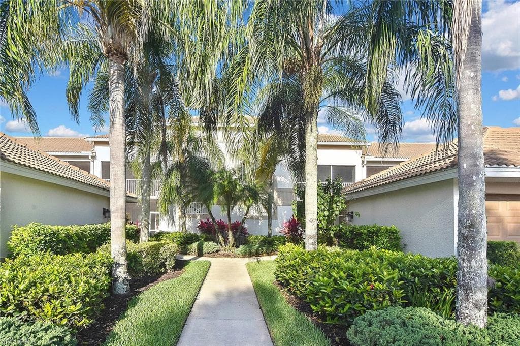 3665 Buttonwood Way 1422, Naples, FL 34112-3