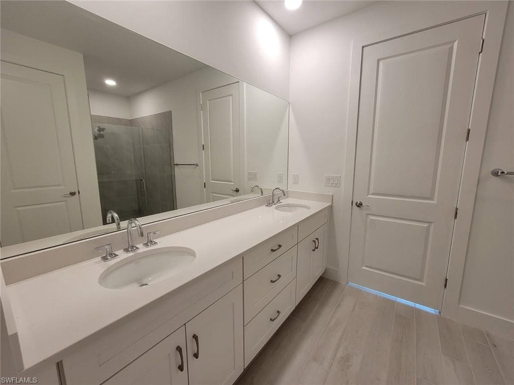 8865 Oceana Way, Naples, FL 34114-20