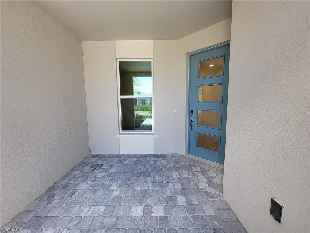 8865 Oceana Way, Naples, FL 34114-24