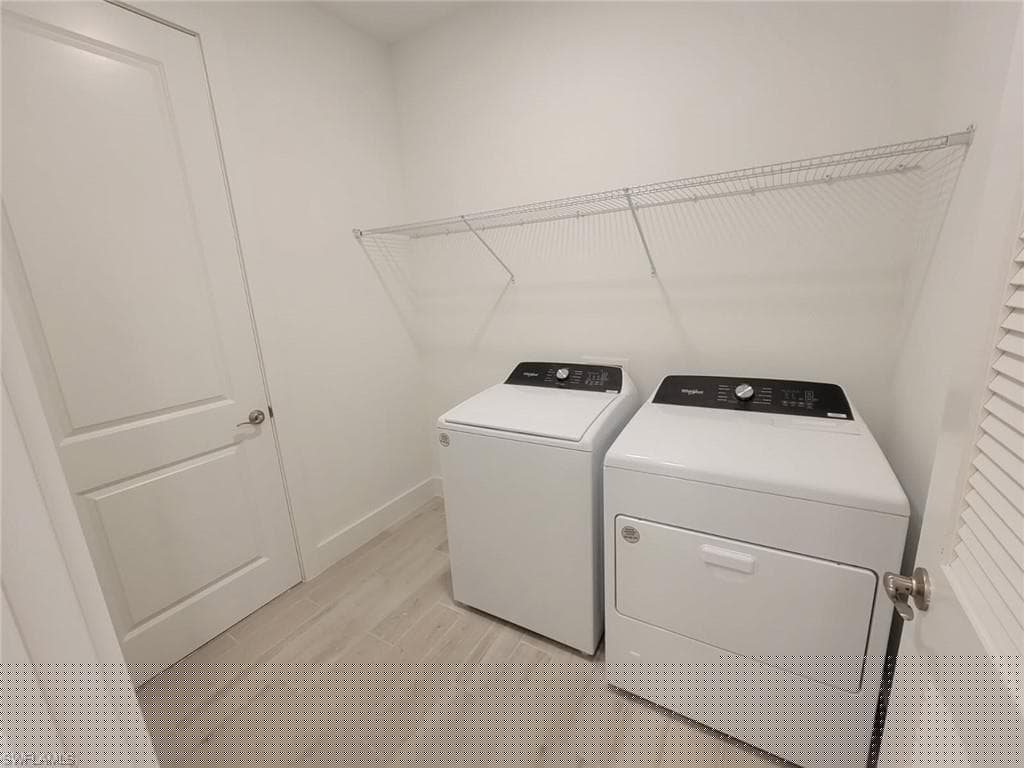 8865 Oceana Way, Naples, FL 34114-26