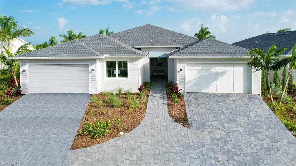8865 Oceana Way, Naples, FL 34114-40