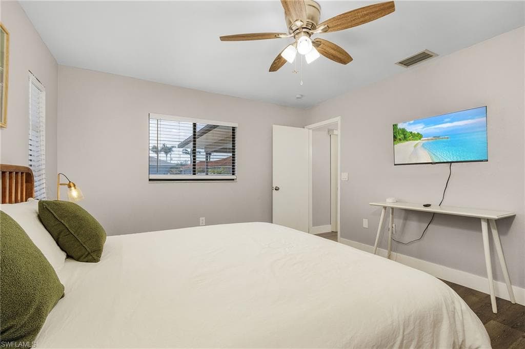 1424 49th St, Cape Coral, FL 33914-25