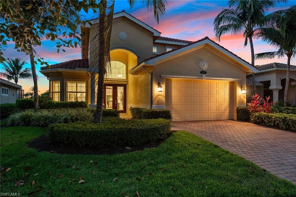 9217 Campanile Cir, Naples, FL 34114-1