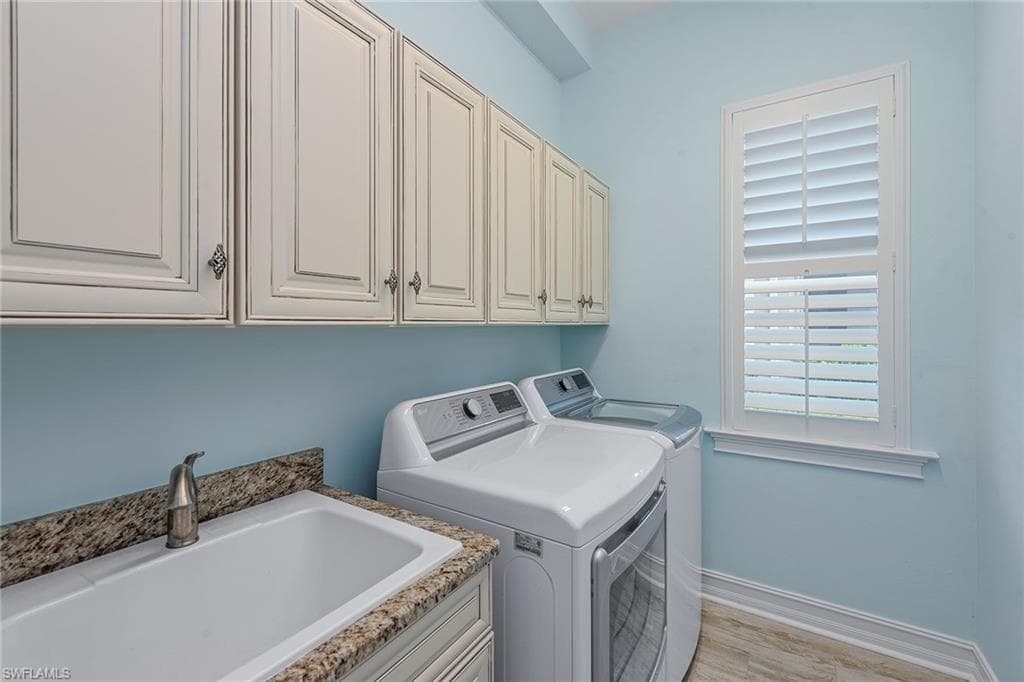 9217 Campanile Cir, Naples, FL 34114-26