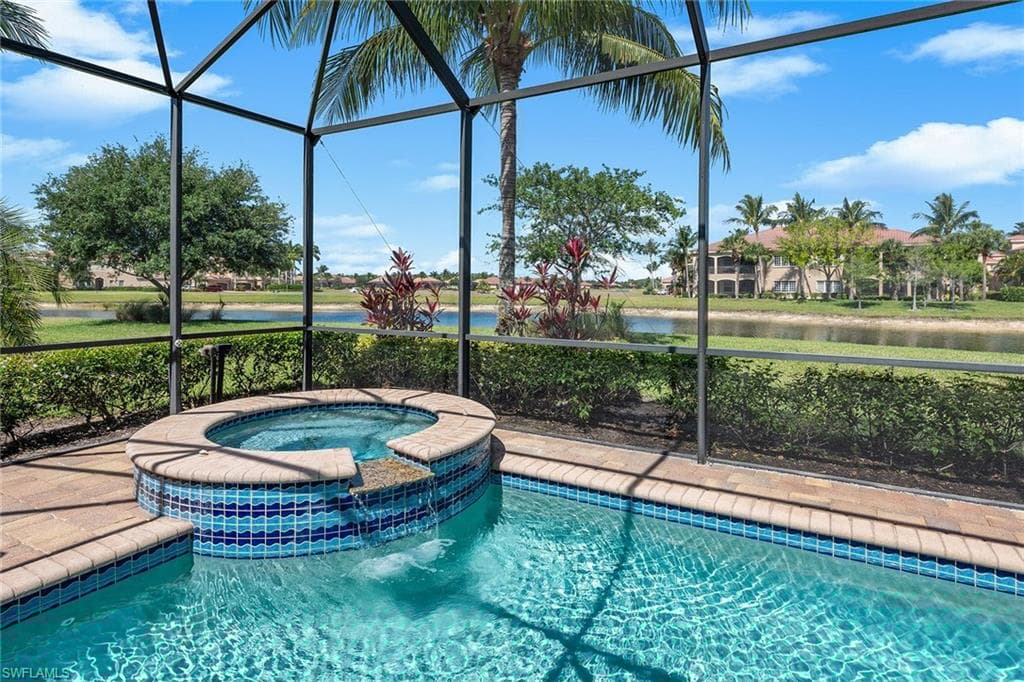9217 Campanile Cir, Naples, FL 34114-31