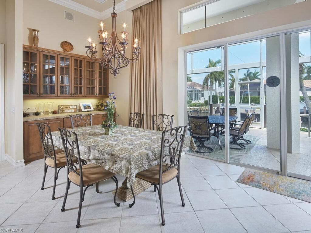 140 Starfish Ct, Marco Island, FL 34145-9