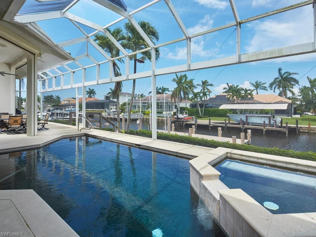 140 Starfish Ct, Marco Island, FL 34145-21