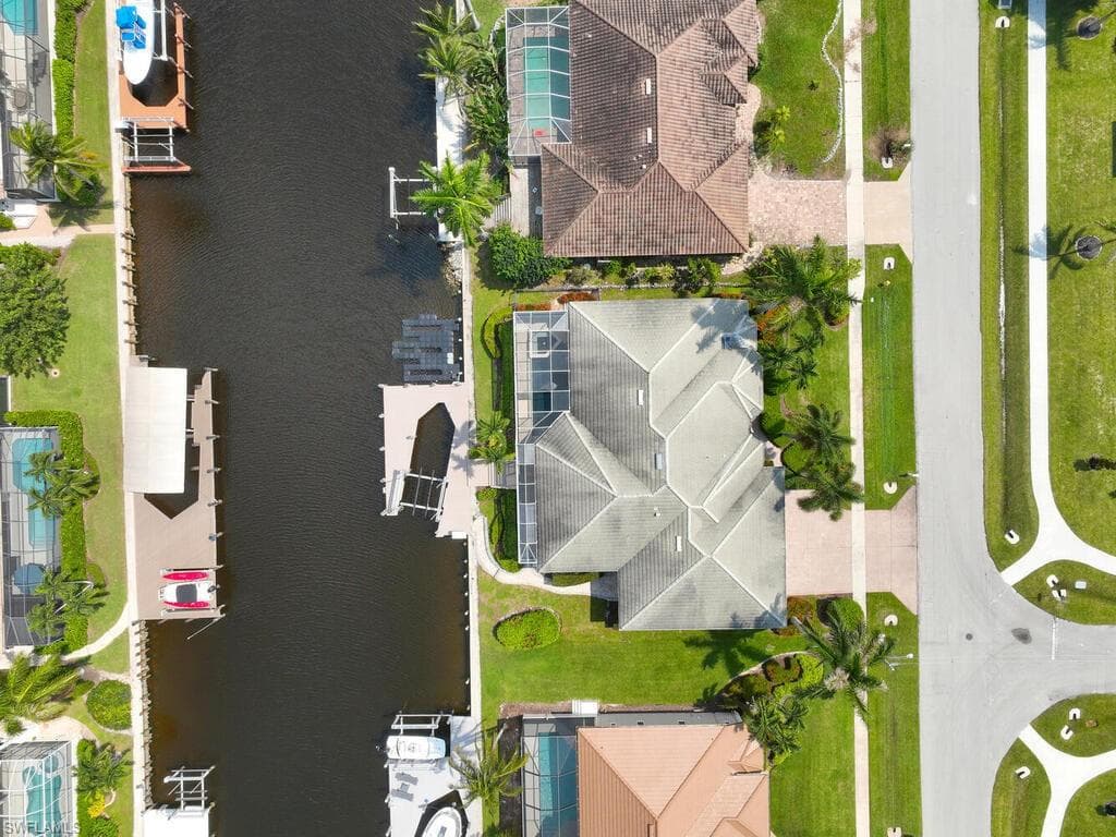 140 Starfish Ct, Marco Island, FL 34145-35
