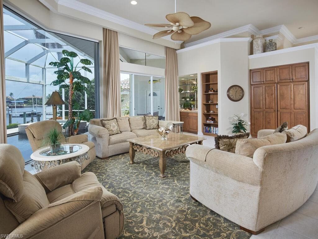 140 Starfish Ct, Marco Island, FL 34145-4