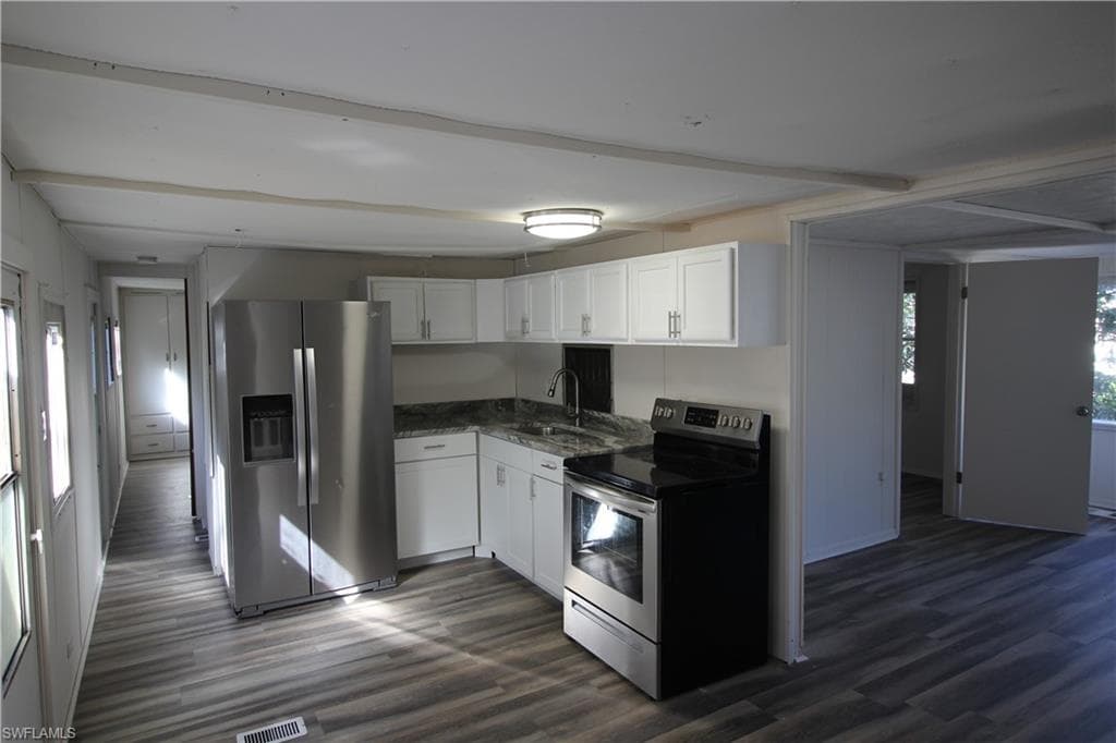 21221 Cypress Park Cir, Estero, FL 33928-10