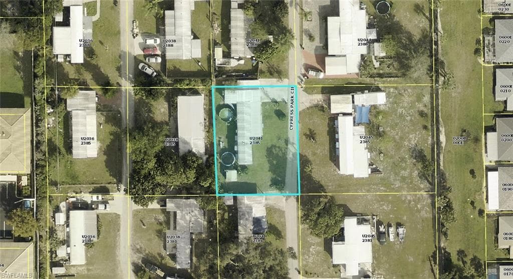 21221 Cypress Park Cir, Estero, FL 33928-7